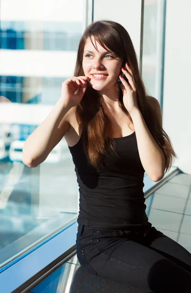 Donna in aeroporto — Foto Stock