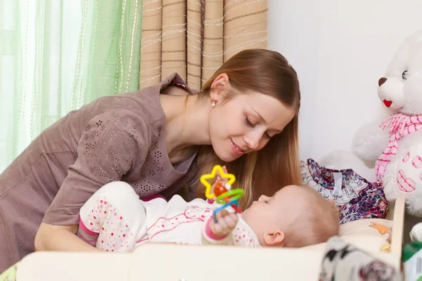 Madre e hija —  Fotos de Stock