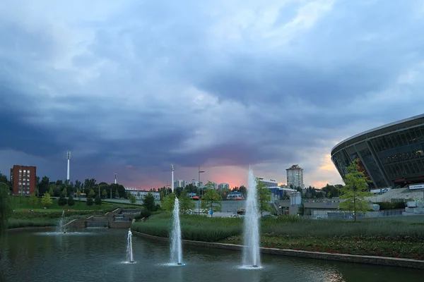 Şehir su birikintisi.