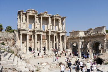 Efes Türkiye'de Celsus Kütüphanesi