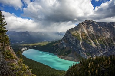 Lake Louise clipart