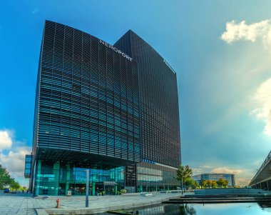 Orestad bölgesindeki Neroport İş Merkezi ve Ferring Eczacılık. Kopenhag, Danimarka