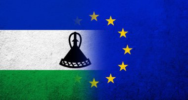 Lesotho Ulusal Bayrağı taşıyan Avrupa Birliği bayrağı. Grunge arkaplanı