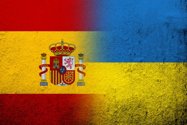Ukrayna bayrağıyla İspanya Krallığı Ulusal Bayrağı. Grunge arkaplanı