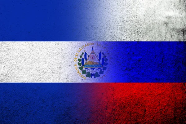 俄罗斯联邦国旗和萨尔瓦多共和国国旗 Grunge Background — 图库照片