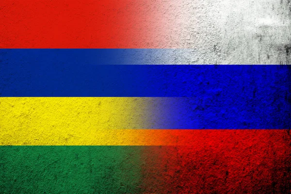 Mauritius Ulusal Bayrağı ile Rusya Federasyonu Ulusal Bayrağı. Grunge arkaplanı