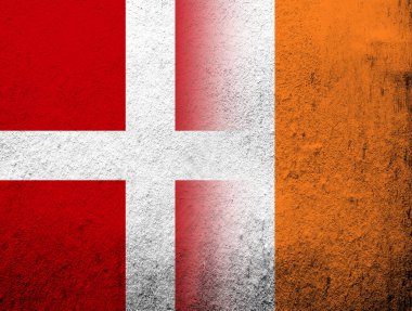 Danimarka Krallığı Ulusal Bayrağı ve İrlanda Cumhuriyeti Ulusal Bayrağı. Grunge Arkaplanı