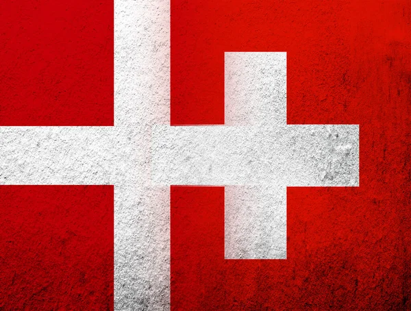 Dánské Království Národní Vlajka Národní Vlajkou Švýcarska Grunge Pozadí — Stock fotografie
