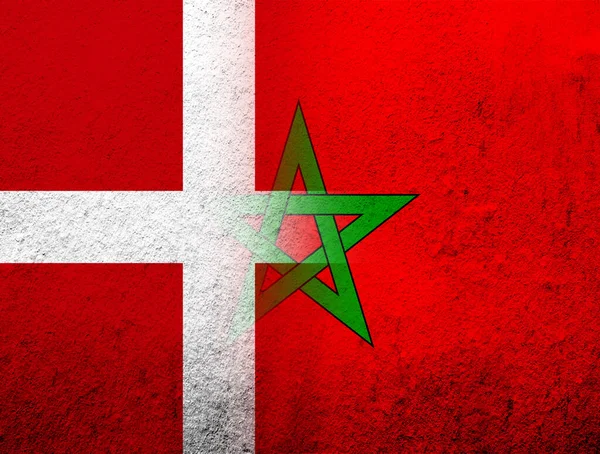 Królestwo Danii Flaga Narodowa Królestwem Maroka Flaga Narodowa Kontekst Grunge — Zdjęcie stockowe