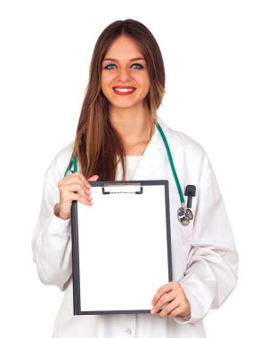 güzel genç bir doktor elinde boş bir klasöre