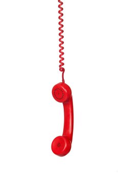 kırmızı telefon kablosu asılı