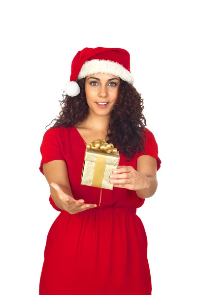 Mooie vrouw in Kerstmis met een cadeau — Stockfoto