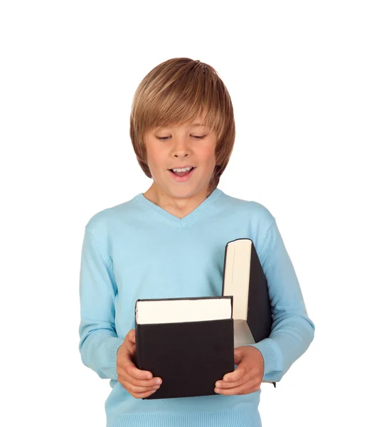 Niño preadolescente sorprendido con un libro — Foto de Stock