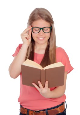 Üniversite öğrencisi bir kitap okuma