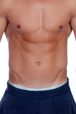 gömleksiz yakışıklı genç ile tanımlanmış kasları