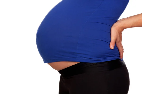 Zwangere vrouw met kleine t-shirt — Stockfoto