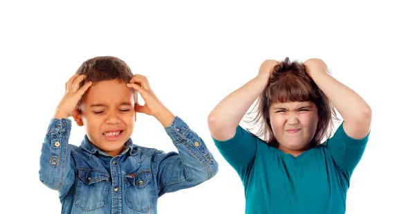 Niños Haciendo Gestos Frustrados Sintiéndose Aislados Sobre Fondo Blanco — Foto de Stock