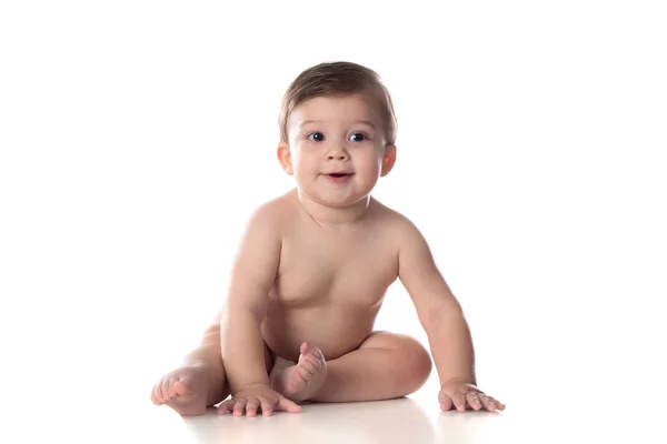 Lindo Bebé Pañal Mirando Cámara Aislada Sobre Fondo Blanco — Foto de Stock