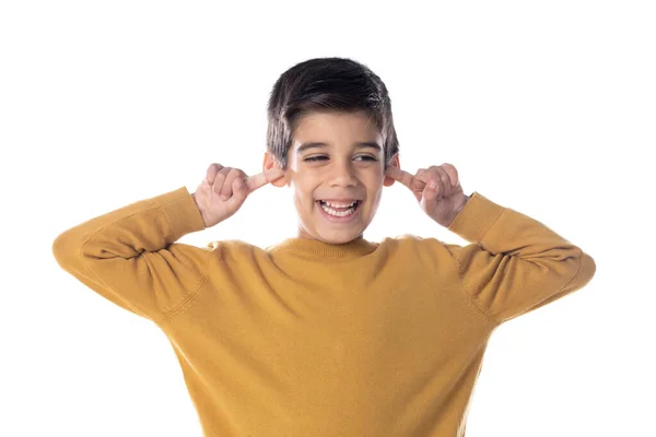 Niño Latino Cubriéndose Las Orejas Aislado Sobre Fondo Blanco —  Fotos de Stock