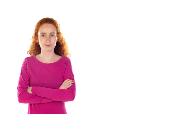 Rothaarige Junge Frau Einem Rosa Shirt Auf Weißem Hintergrund — Stockfoto