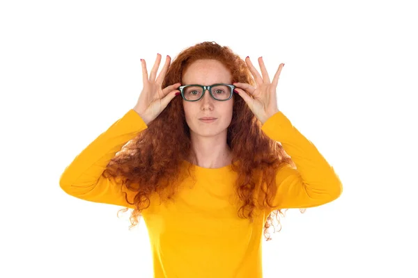 Retrato Estúdio Tiro Cabeça Jovem Mulher Séria Ruiva Vestindo Óculos — Fotografia de Stock