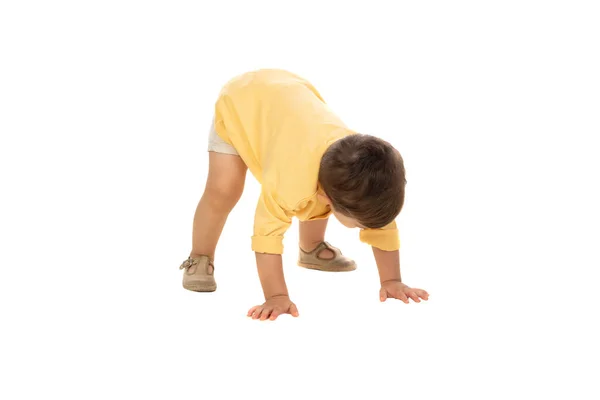 Schattig Baby Jongen Proberen Naar Krijgen Omhoog Geïsoleerd Een Witte — Stockfoto