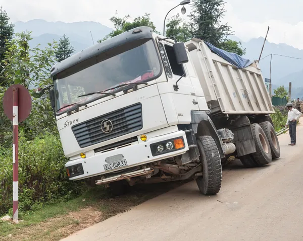 Schwerer Lkw-Unfall — Stockfoto