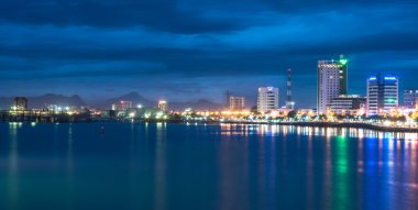 Danang akşam cityscape