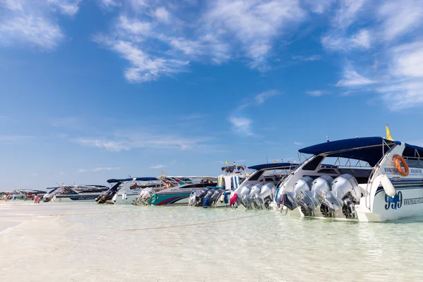 Lanchas en Poda Beach — Foto de Stock