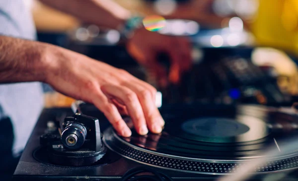 DJ ekipman eller