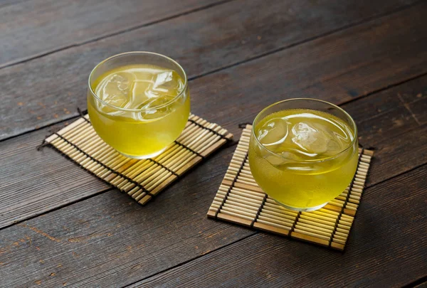 Cold Japanese Green Tea Placed Wooden Background Green Tea Ice — 스톡 사진