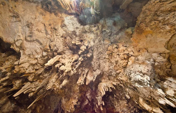 Stalactieten formaties in de grotten van nerja, Spanje — Stockfoto