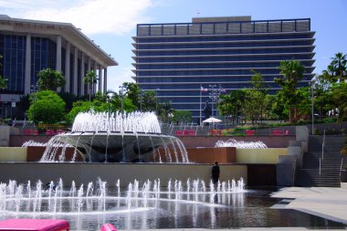 Canary wharf Londra'nın finans merkezi.