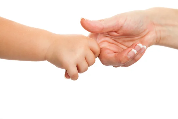 Mão bebê segurando o dedo das mães. — Fotografia de Stock