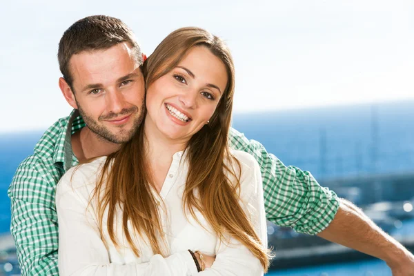 Portrait of attractive young couple. — Stock Photo, Image