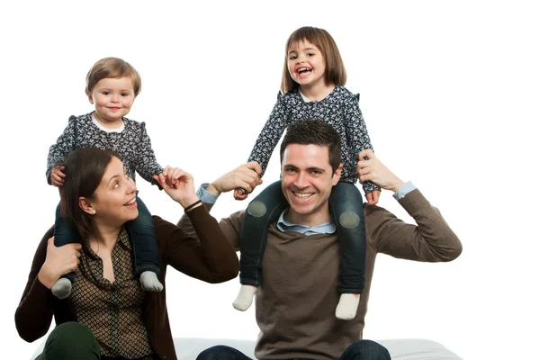 Família feliz brincando . — Fotografia de Stock