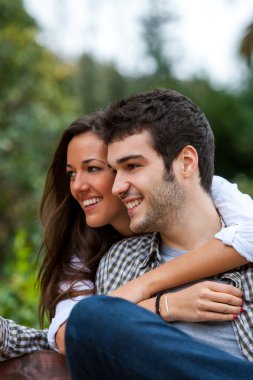 park kucaklayan, Çift.