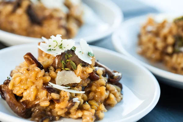 Portion of risotto rice with fungi. — Stock Photo, Image