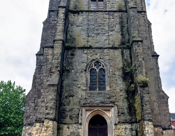 奇切斯特大教堂 Chichester Cathedral 圣三位一体大教堂 独立的中世纪钟楼 在英国西苏塞克斯郡奇切斯特被称为营地 2019年7月14日 — 图库照片