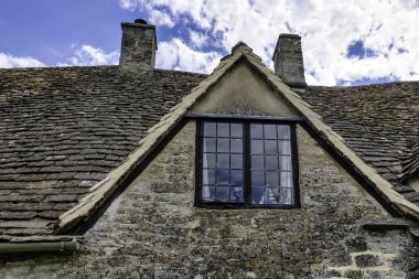 Cotswolds bölgesinin klasik mimarisi - Bibury, Gloucestershire, Birleşik Krallık 2 Haziran 2022