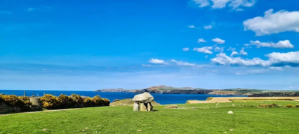 Carreg Samson Known Carreg Sampson Samson Stone Longhouse Pembrokeshire Coast — Stockfoto