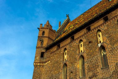 Malbork 'taki Tötonik Düzen Kalesi - 2 Ocak 2020' de Polonya 'nın Malbork kentindeki en büyük şato.