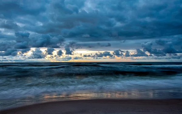 Puesta Sol Sobre Mar Báltico Lubiatowo Pomerania Polonia — Foto de Stock