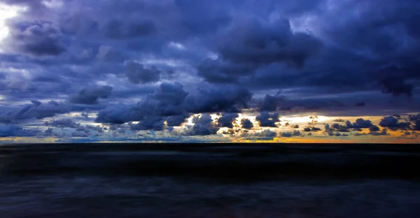Dramatický Západ Slunce Nad Baltským Mořem Lubiatowo Pomerania Polsko — Stock fotografie