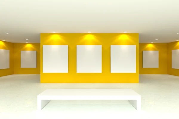 Toile sur mur jaune dans la galerie — Photo