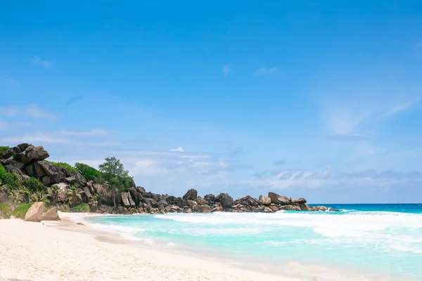 Spiaggia Sabbiosa Con Palme Massi Granito Anse North Isola Digue — Foto Stock