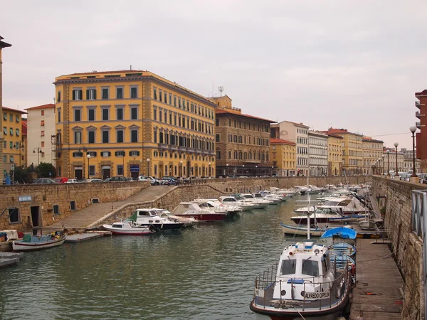 Livorno wasserstraße n ° 2 — Stockfoto