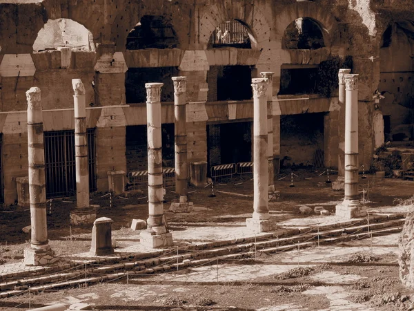 Roma antik sütunlar