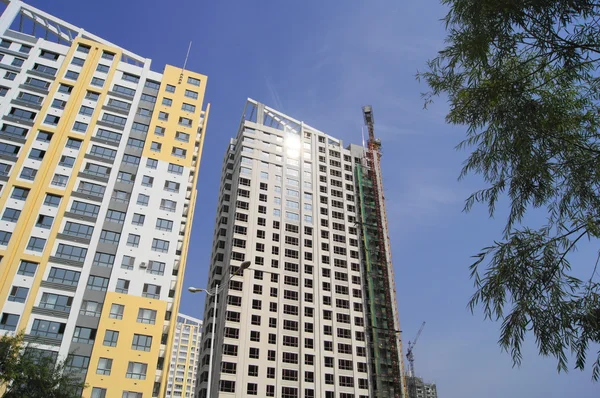 Apartment buildings under construction — Stock Photo, Image