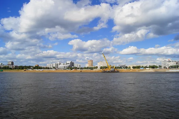 Town of Blagoveshchensk. View from the Amur River on a summer cloudy day — Stock Photo, Image